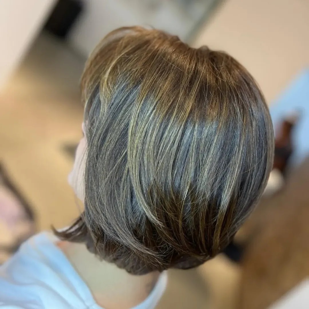 corte de cabelo feminino Instituto Flávia Tom Back Contagem