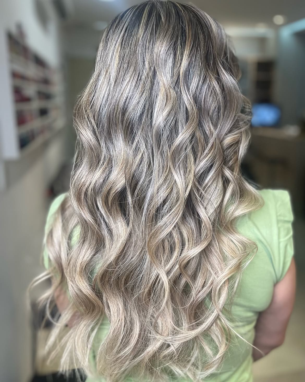 mechas loiras salão de beleza Contagem Eldorado